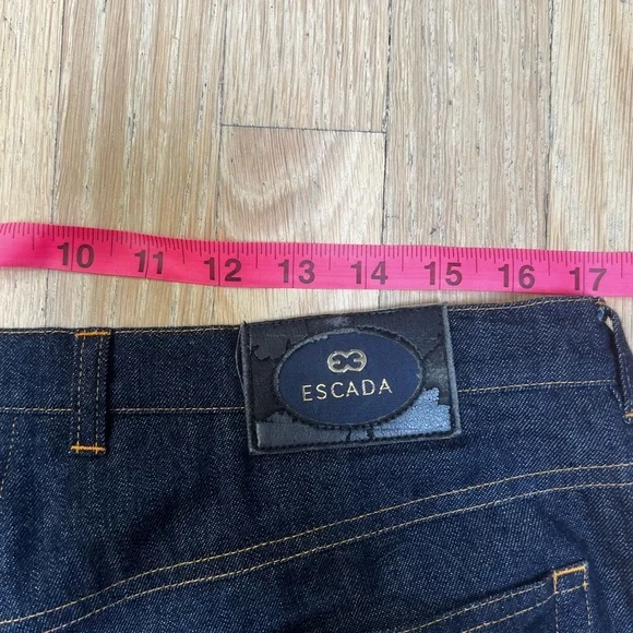 Escada size 44 indigo denim jeans with beading and embroidery - Picture 6 of 11